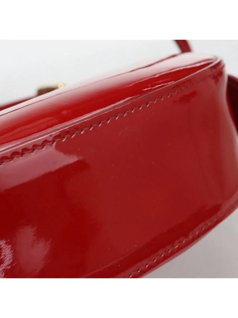 Miu Miu Miu Hobo Handbag Patent Leather